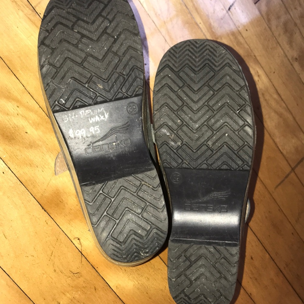 Dansko slide on maryjane clog with cutouts - Picture 4 of 4